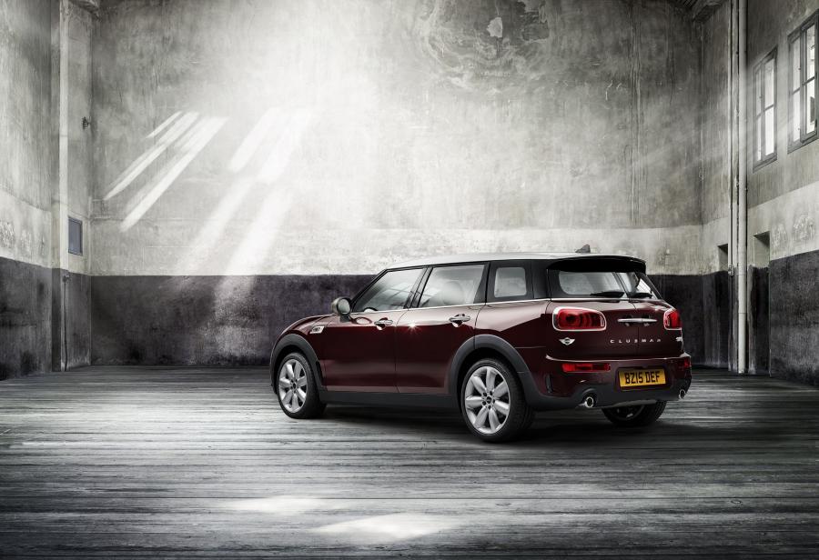  Mini Cooper S Clubman 2015 года  (фото 3 из 29)